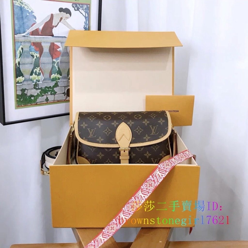 二手精品 LV 路易威登 DIANE PM 法棍包 粉色 黑色提花肩帶 手提包 單肩包 M45985 小號 女款 棕色