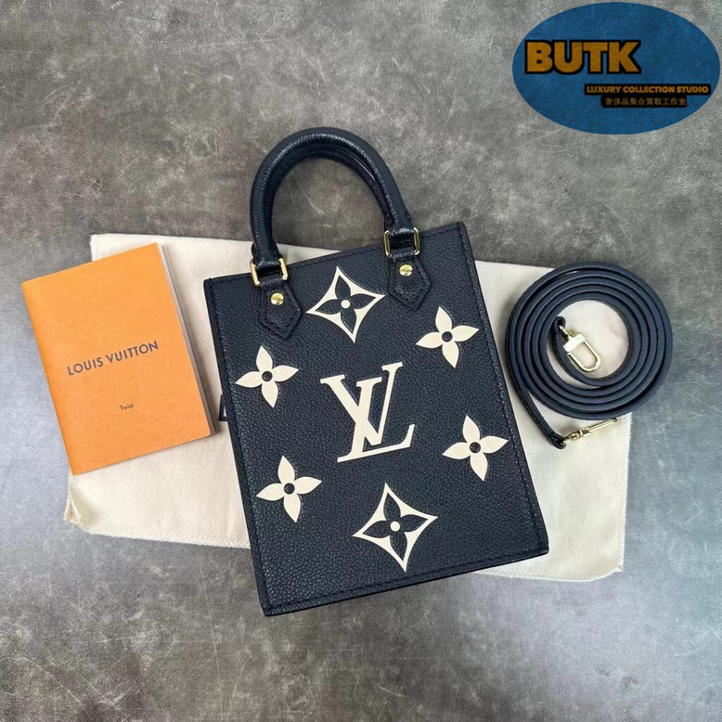 現貨二手 LV 路易威登 PETIT SAC PLAT 黑色壓紋 迷你 琴譜包 斜挎包 手提包 單肩包M57937