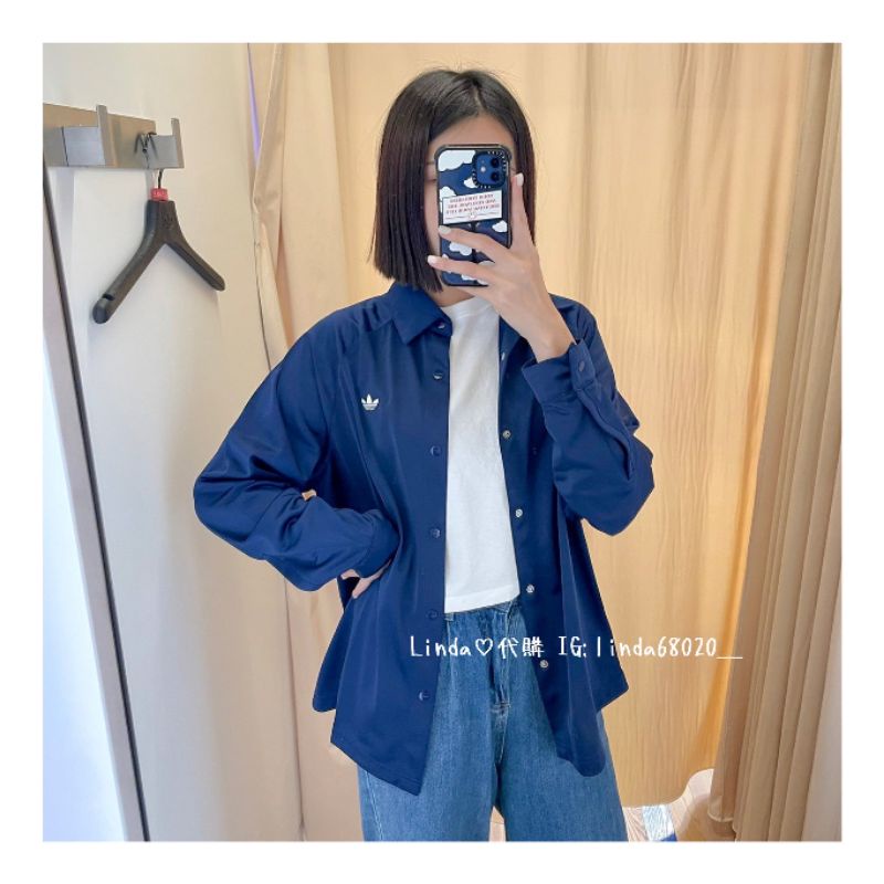 Linda❤️代購 Adidas Original 女生 學院風 長袖襯衫 寬鬆 按扣 薄外套 藍色 II5611