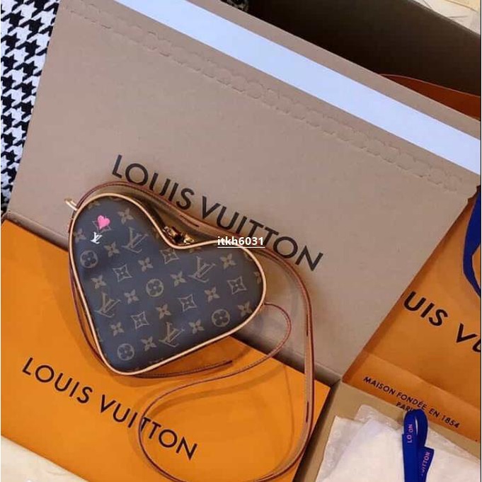 二手Louis Vuitton LV Game On Cur 心形愛心包 M57456