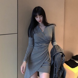 SY復古法式V領洋裝韓版收腰顯瘦連身裙長袖氣質洋裝純慾性感緊身包臀裙女V領辣妹修身不規則長袖打底連衣裙
