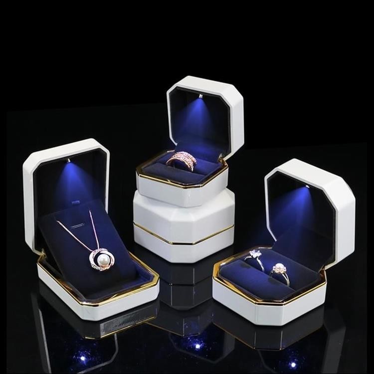 嘟嘟 創意對戒盒高檔 求婚 禮led帶燈發光 戒指盒 鑽戒項鍊禮物首飾 包裝盒 新品促銷