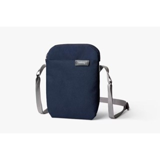 BELLROY City Pouch側背包-Navy 墊腳石購物網