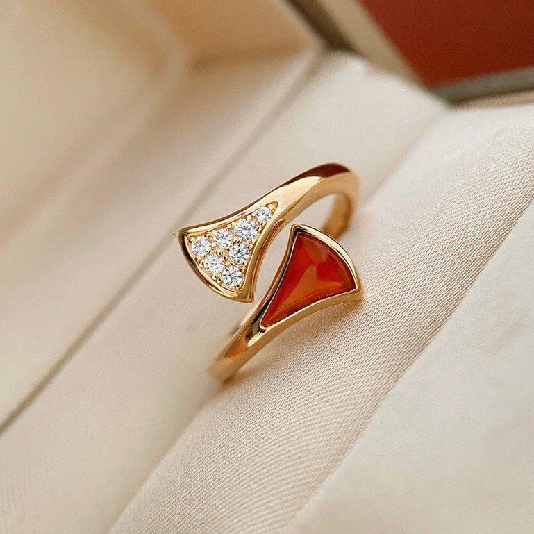 歐美精品 Bvlgari 寶格麗 戒指 新款天然石帶鑽戒指 手飾 首飾 飾品 時尚女神款 時尚配件 節日禮物