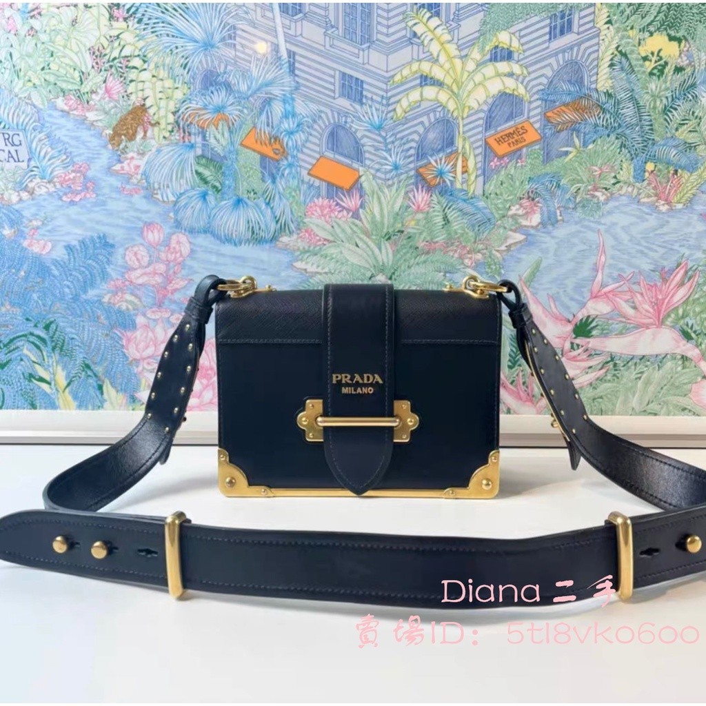Diana二手 PRADA 普拉達 Cahier系列 黑色 小牛皮 鉚釘 側背包 盒子包 星月包 肩背包 斜挎包