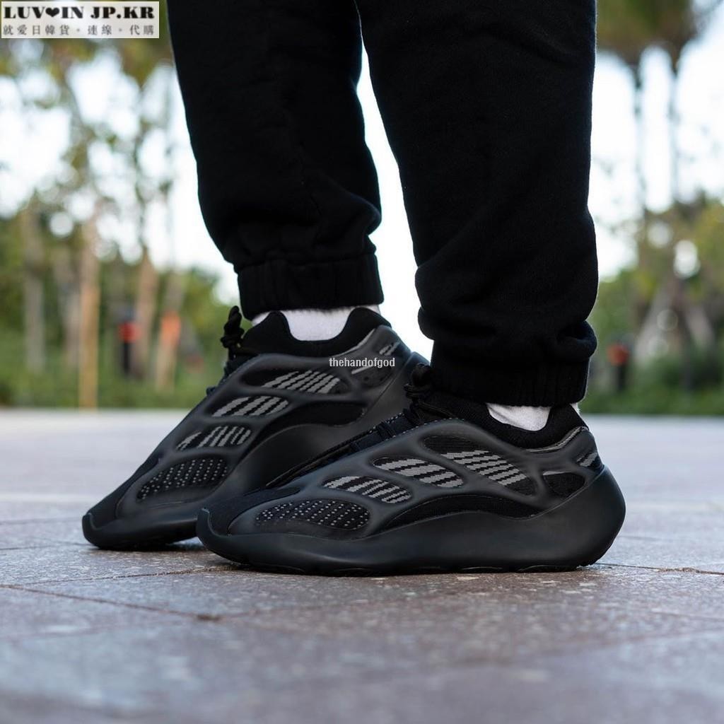 Adidas Yeezy Boost 700 V3 Alvah 全黑 反光 夜光休閒百搭運動鞋 H67799男女鞋