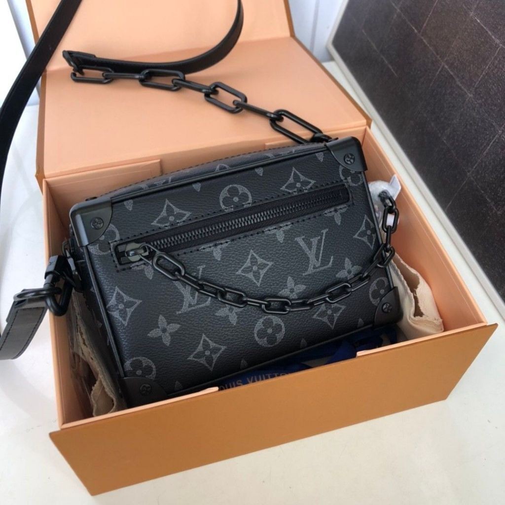 【二手精品】LV 路易威登男士郵差包 M44735 MINI SOFT TRUNK 黑色老花 鏈條包