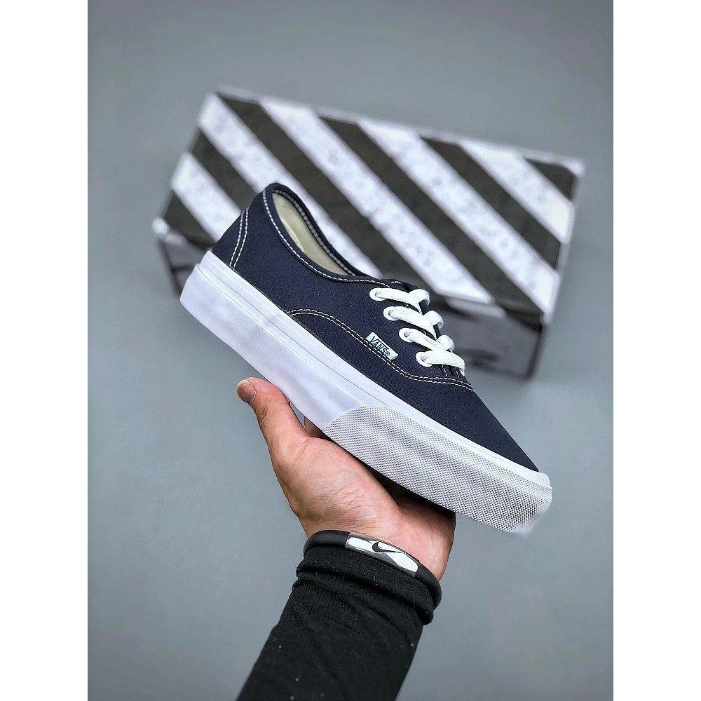 萬斯 Vans x Sandy Liang 聯名黑蝴蝶 萬斯硫化板鞋