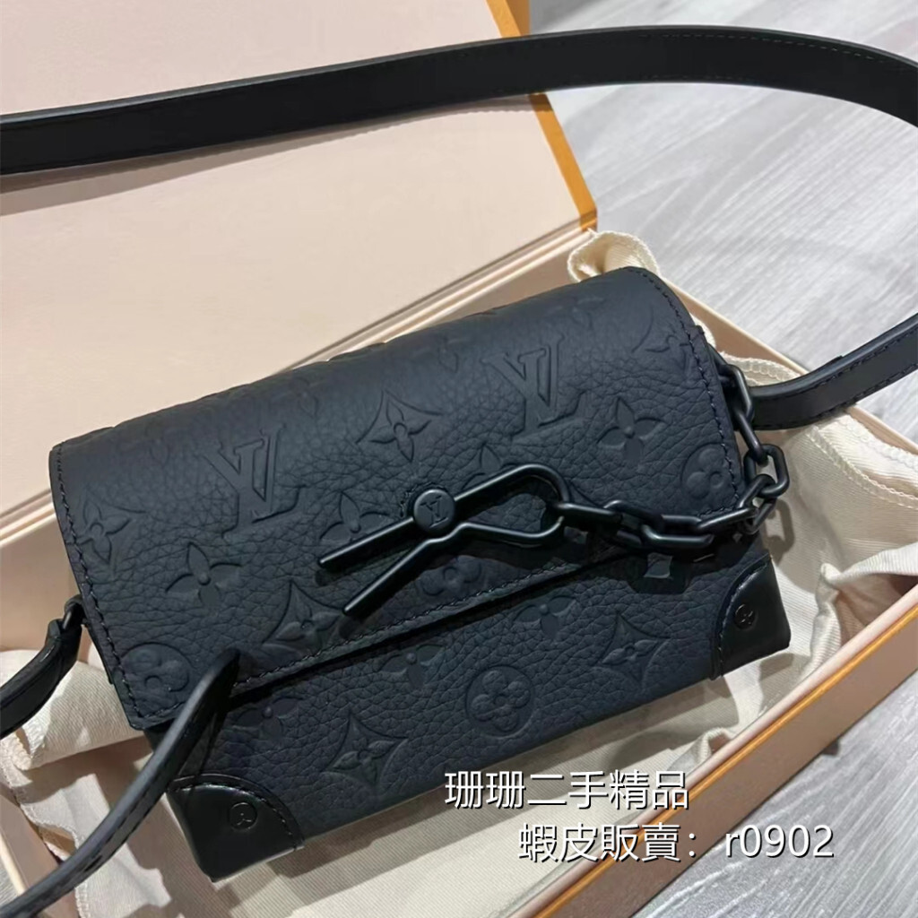 二手精品 LV 路易威登STEAMER M81746 黑色壓紋盒子包 肩背包 手機包 斜挎包 男女款