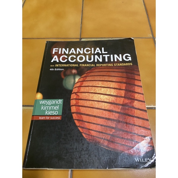 Financial accounting with IFRS 4e