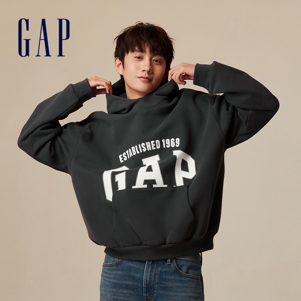 Gap 男裝 Logo印花帽T 碳素軟磨系列-黑灰色(762528)