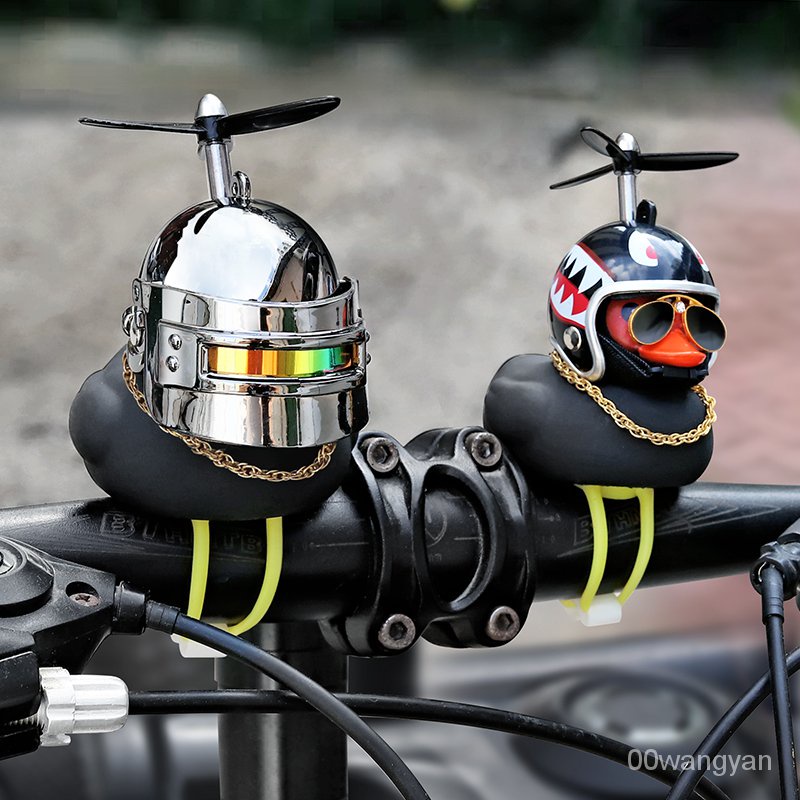 小黃鴨車載擺件電瓶車頭盔電動機車自行車裝飾品網紅汽車小鴨子 PYPJ