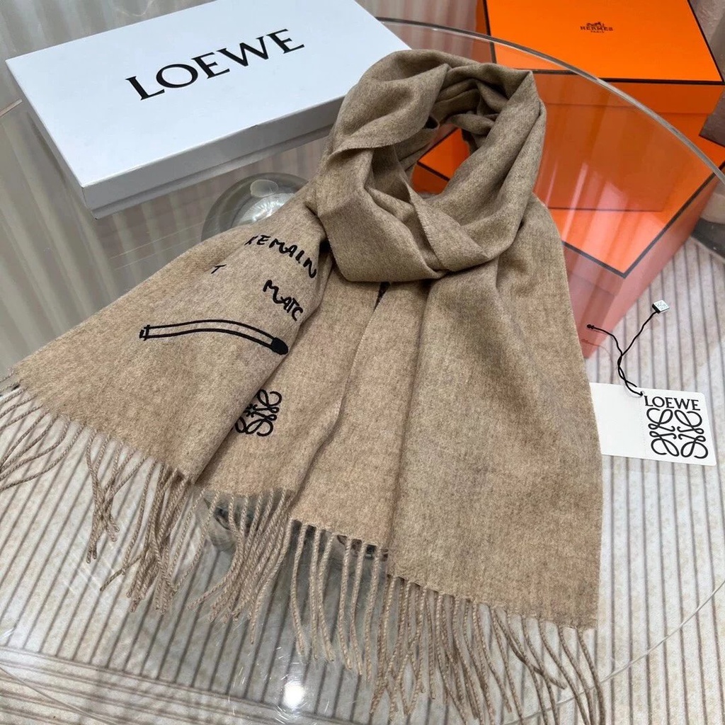 梅梅二手/Loewe羅意威 火柴設計 新款彩色 羊絨圍巾 披肩 披巾