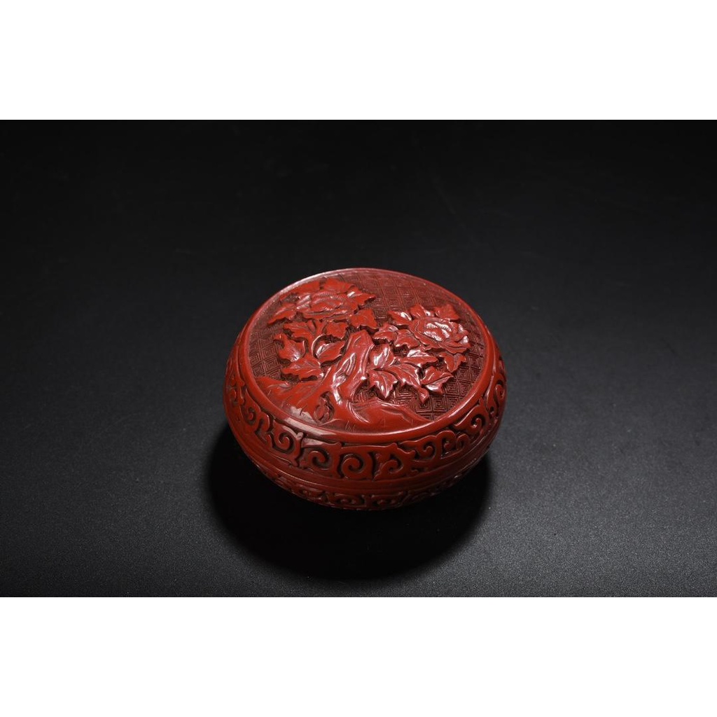 剔紅漆器花卉紋文房盒直徑10.5cm 高6cm重201克T050