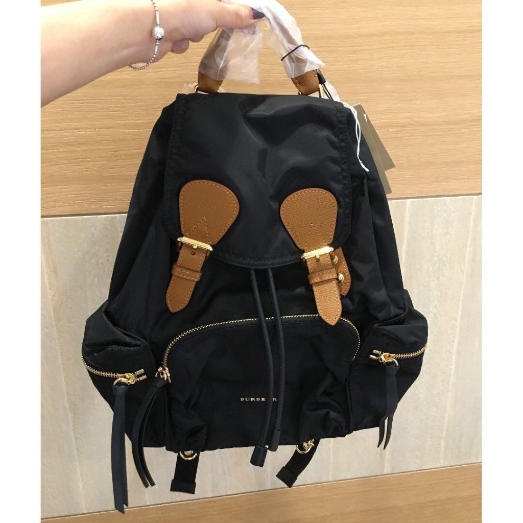 心上二手 BURBERRY 博柏利 Medium 中型後背包 The Rucksack 黑色中款 金釦 金鍊 金鏈