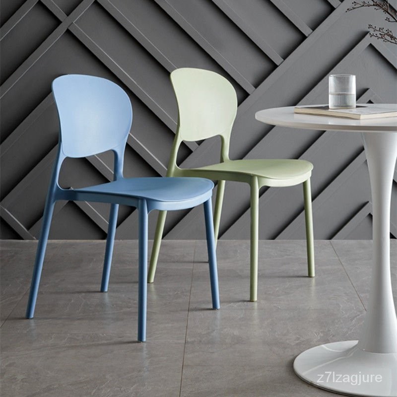 北歐傢用塑料餐椅子簡約休閒靠背椅子時尚塑膠書桌洽談椅戶外凳子 RWAM