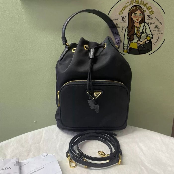 Shaw二手 PRADA 普拉達Fabric Shoulder Bag 黑色尼龍束口水桶包 單肩包 斜挎包1BH038