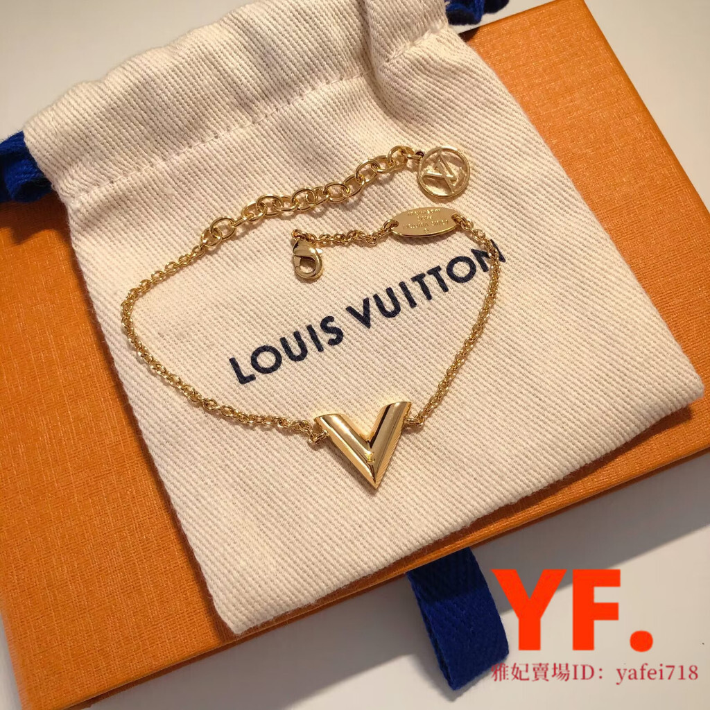 免運 LOUIS VUITTON 路易威登 Essential V字 女生 手鍊 手環 M61084 LV