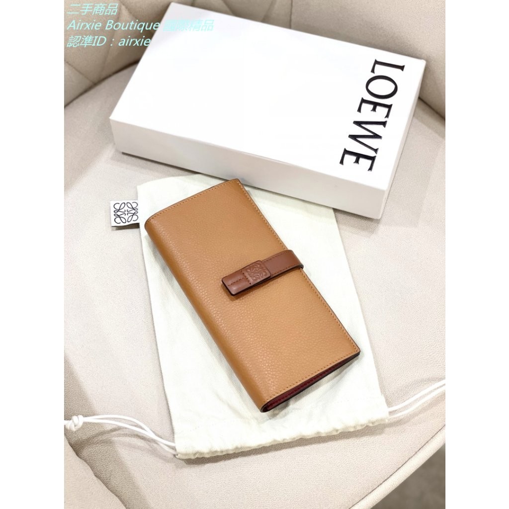 二手精品 羅意威 LOEWE Large Vertical Wallet 長夾 棕色 C660S40X01