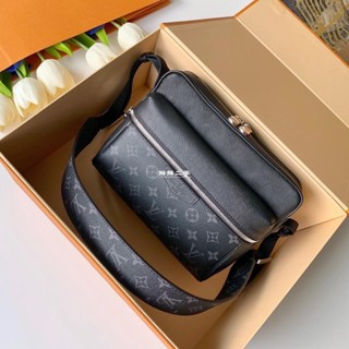 二手精品 Louis Vuitton LV Outdoor 路易威登 肩背包 腰包 郵差包 M30233