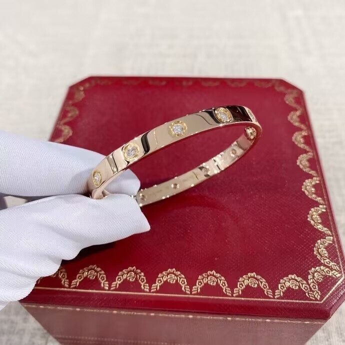 Cartier 卡地亞 Love系列 18K玫瑰金手鐲 10鑽款 寬版手環 女生手環