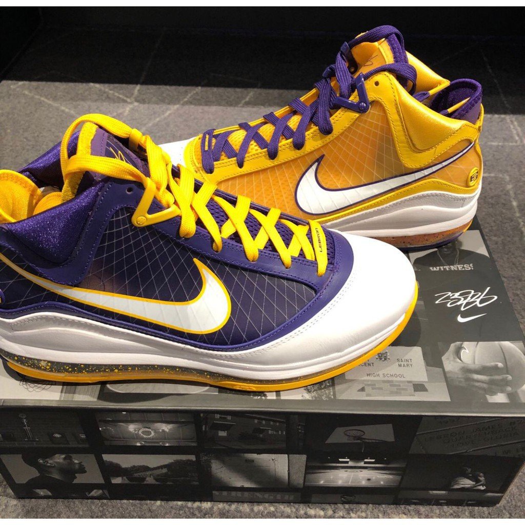 nike lebron 7 media day 湖人紫金鴛鴦 cw2300-500