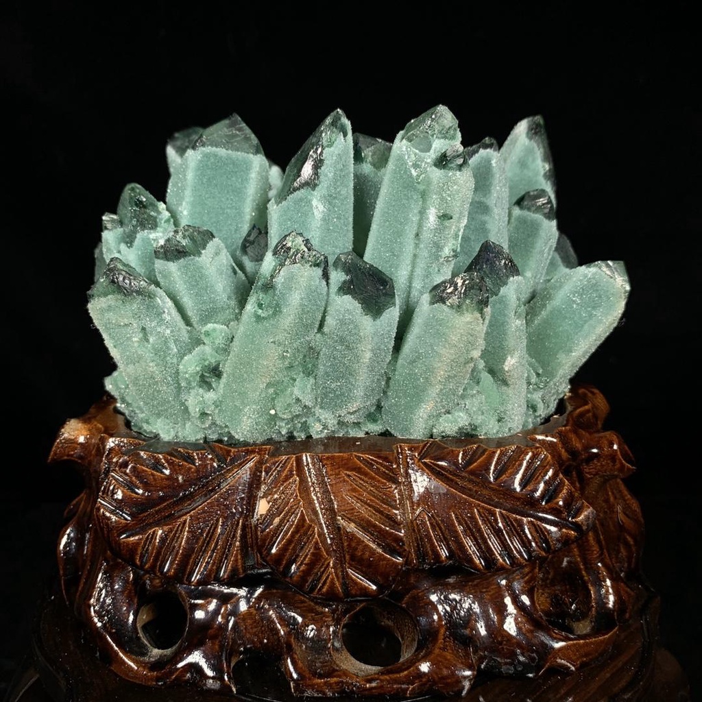 原石擺件 天然礦石 綠水晶晶簇帶座高13.5×14×10cm 重1.85公斤 3500JP-552