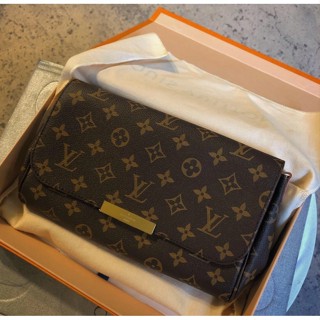 LV M40717 Favorite Monogram Favorite PM 金屬磁釦 手拿包 斜背包