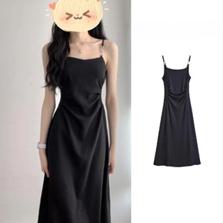法式黑色弔帶連衣裙子新款修身收腰顯瘦長裙小衆設計感褶皺小黑裙