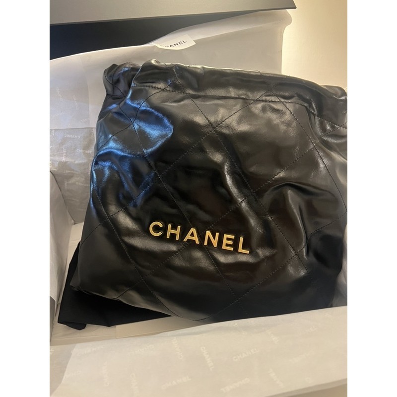 Chanel小型黑金22bag全新台灣專櫃貨