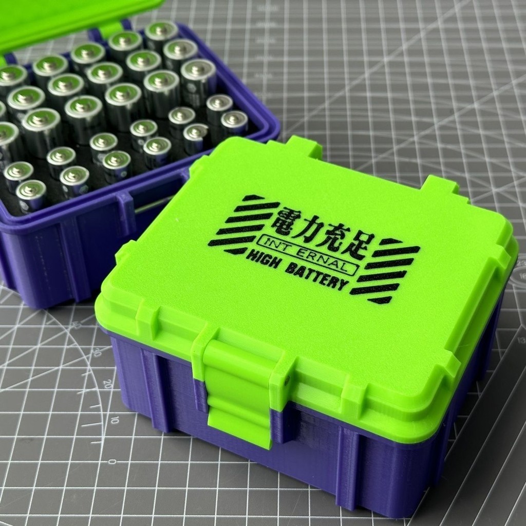 優選✅EVA初號機模型配色電池收納盒18650 21700 5號AA 7號AAA電池盒