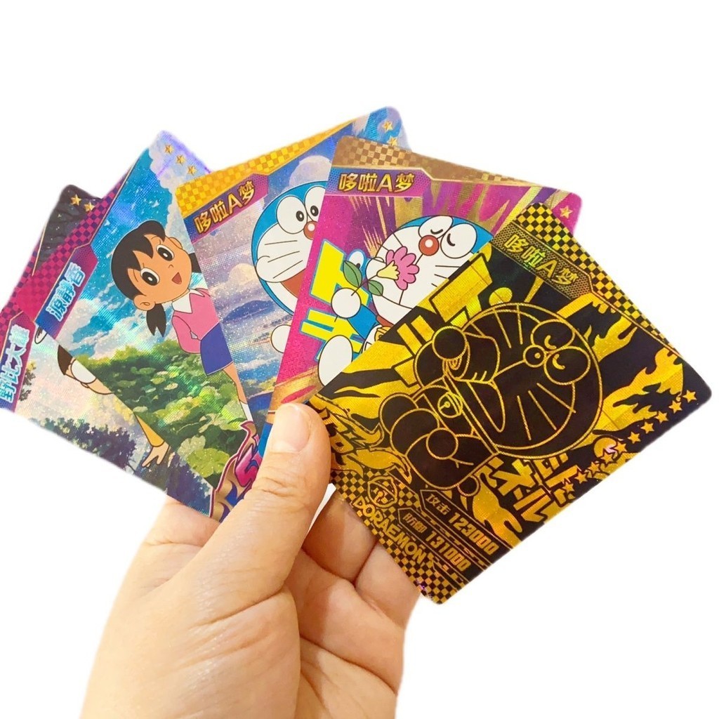 【朵朵】 哆啦A夢卡片卡牌精致機器貓靜香紙卡玩具熱銷款寶貝可批發