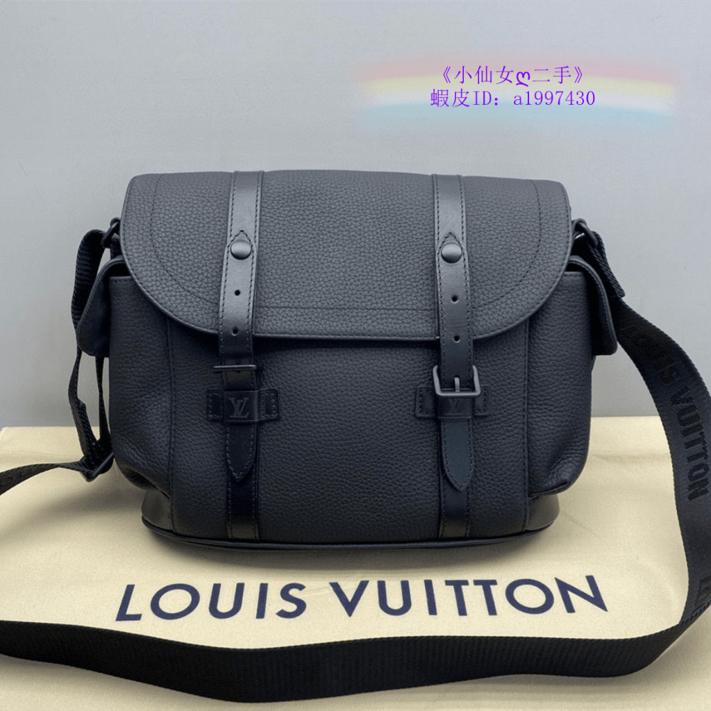 LV 路易威登 Christopher 郵差包Taurillon皮革 單肩包 斜挎包 M58476 男款