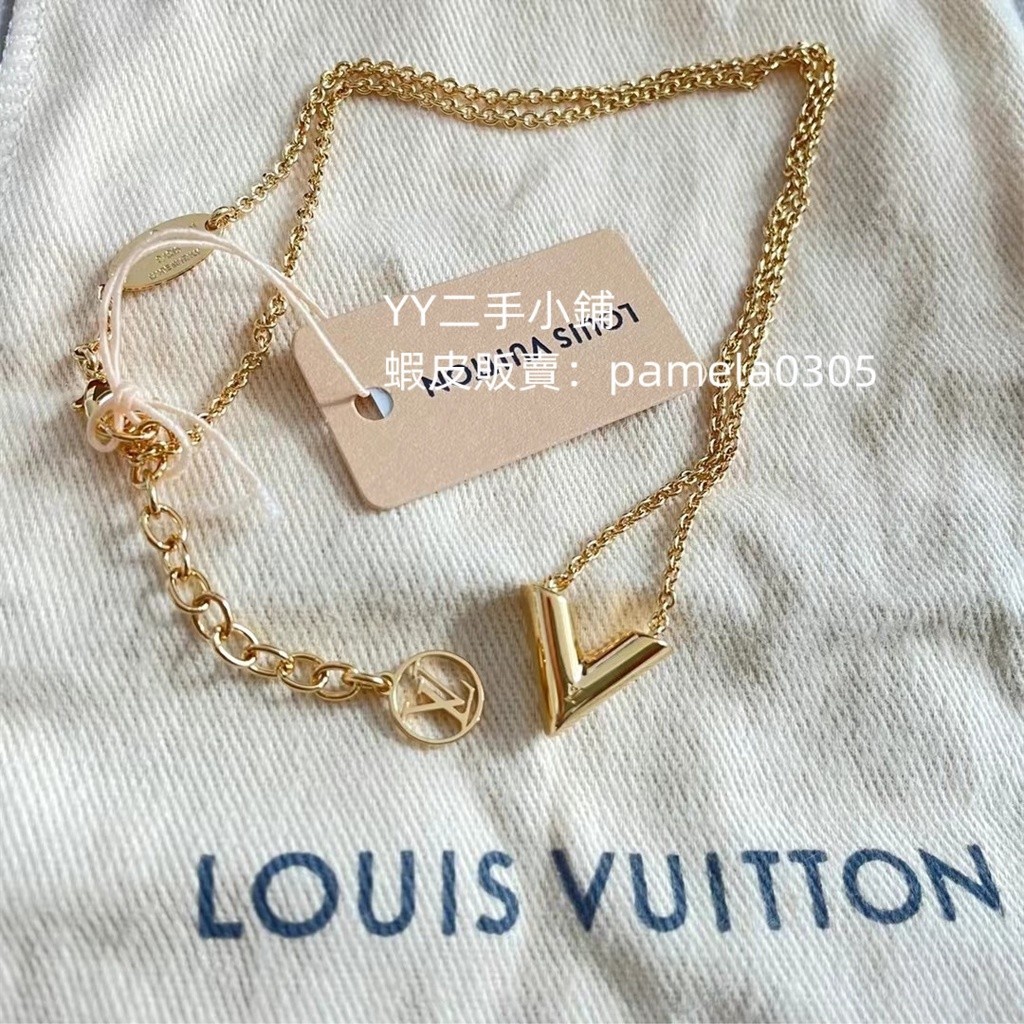 YY小鋪 LV 路易威登 ESSENTIAL V NECKLACE M61083 項鍊 現貨實拍