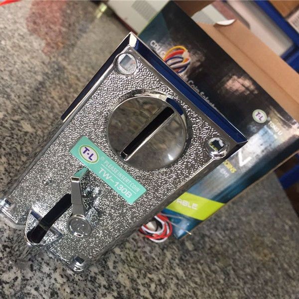 #配件#鴻澤動漫配件 通利TW 130B 投幣器 合金面板外銷比較式投幣器