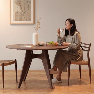 北美白蠟木圓形餐桌傢用小戶型咖啡桌原木圓桌簡約客廳複古飯桌