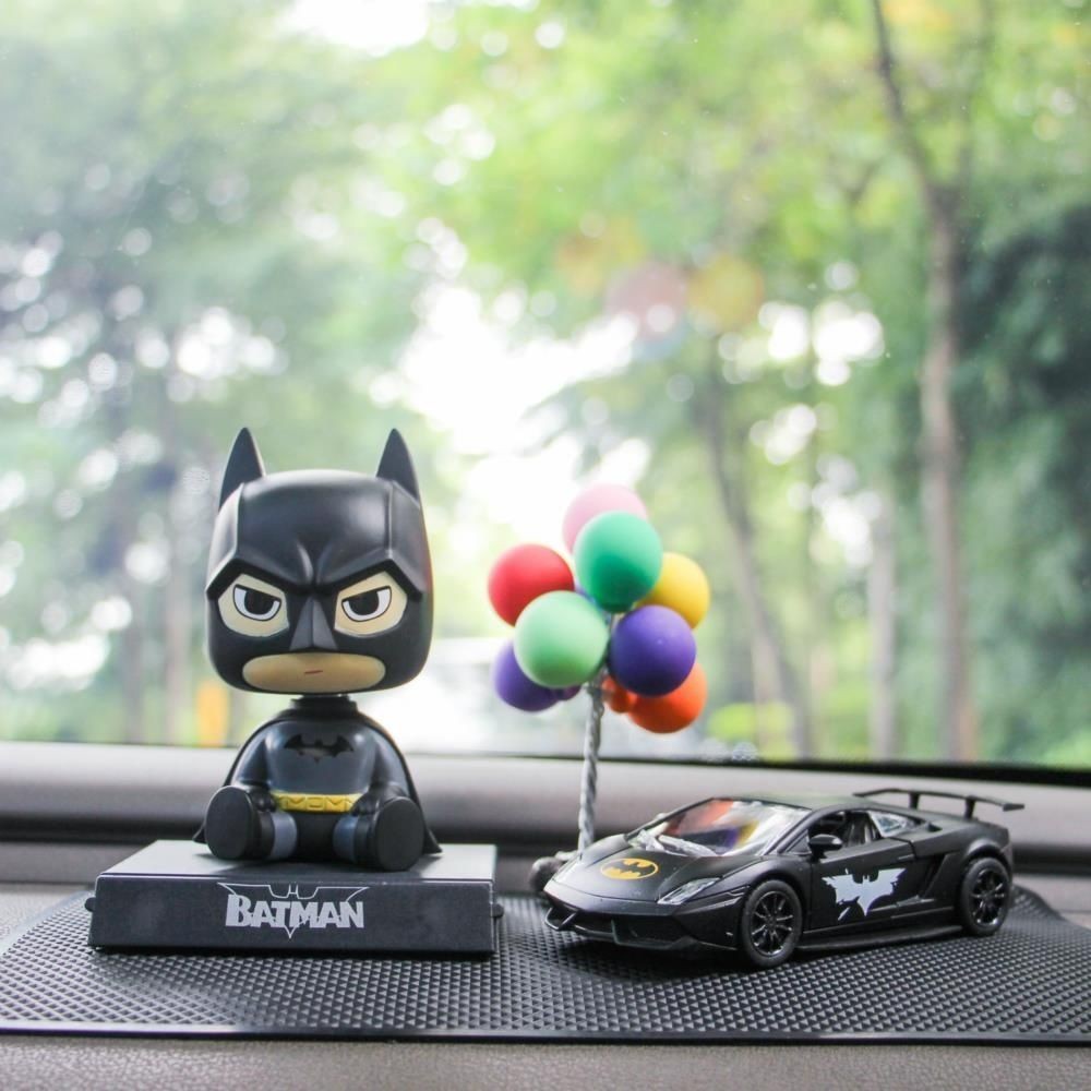 漫威搖頭蜘蛛俠蝙蝠俠汽車擺件美國隊長公仔卡通車載裝飾車內飾品