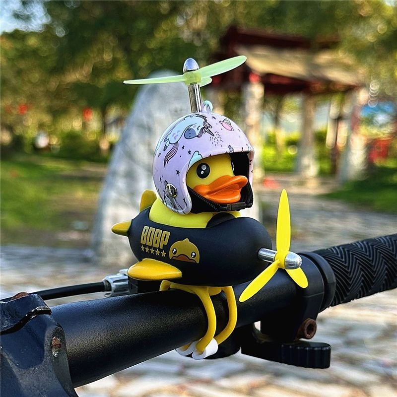 《優選》小黃鴨電動車裝飾品可愛擺件自行車車載配件電瓶自行車機車小掛件