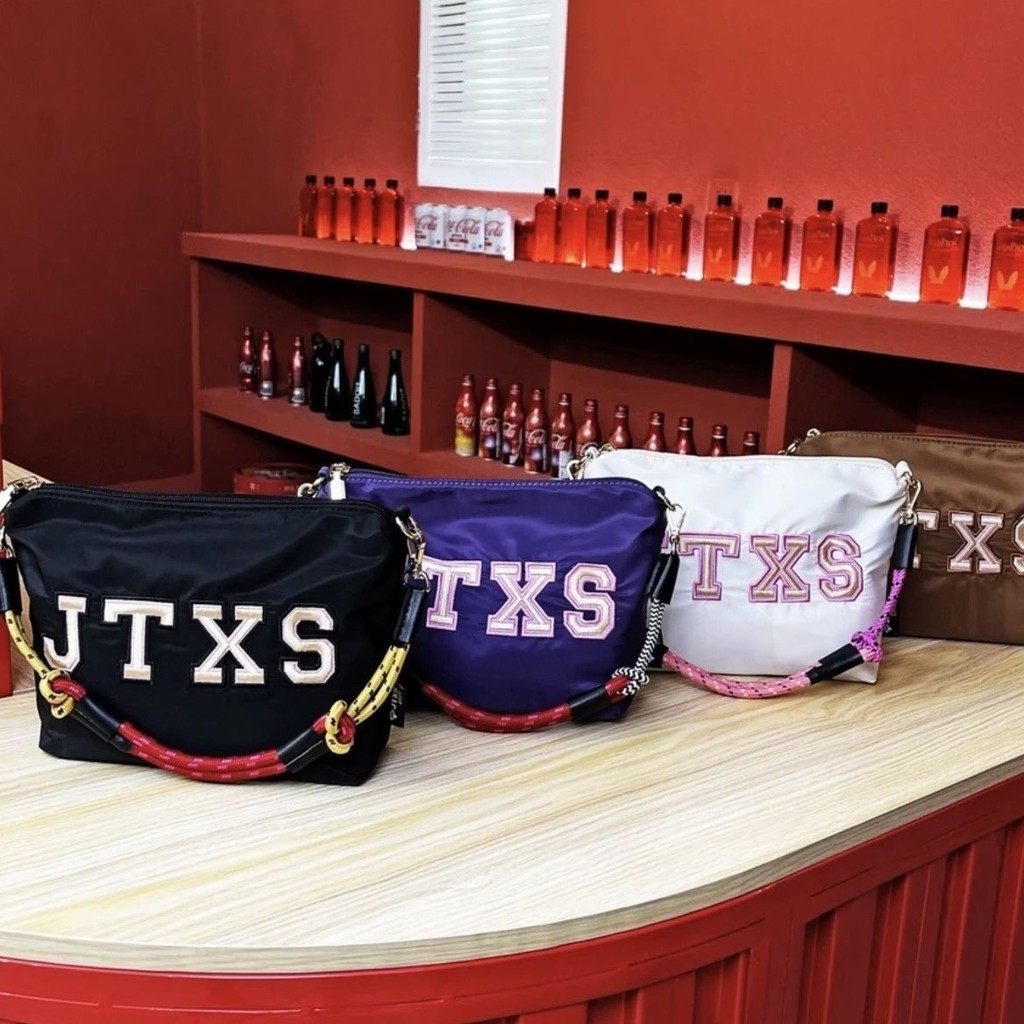 JTXS新款萬針刺繡百搭,單肩斜挎包小方包腋下包,麻將包日常包