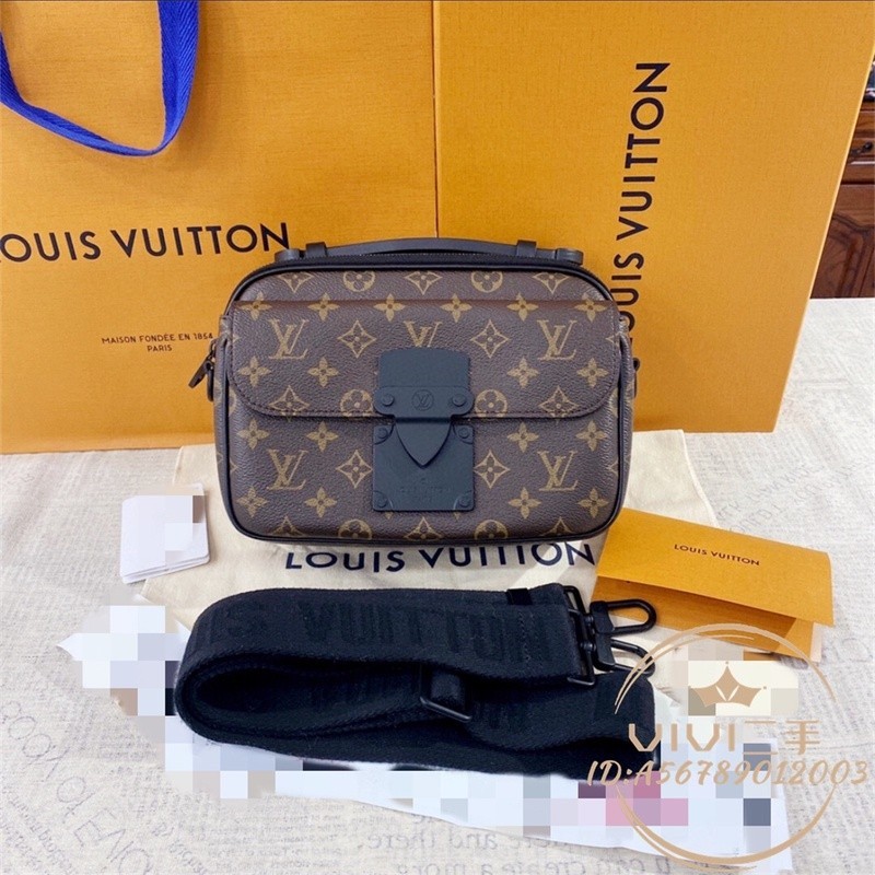 現貨二手 LV 路易威登 M45806 S LOCK 郵差包 MONOGRAM 男生郵差包 相機包 拼色單肩包