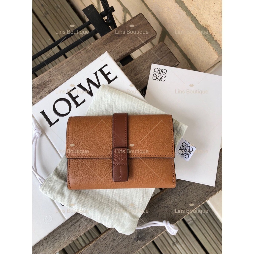 二手精品 LOEWE VERTICAL 牛皮 雙色 三折中夾 短夾 焦糖色