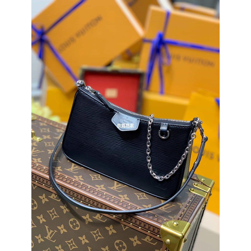 Shop Louis Vuitton MONOGRAM Easy pouch on strap (M80349) by パリの凱旋門