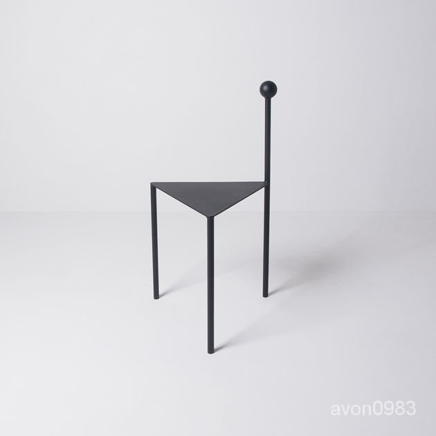 【輕奢格調】免運 異形創意三角椅 藝術凳子 簡約現代個性金屬餐椅 極簡傢具設計師網紅 QKSO