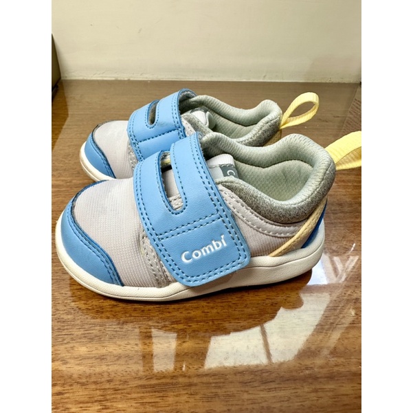 （二手）Combi  學步鞋 12.5cm 寬楦 運動鞋 童鞋 NICEWALK醫學級成長機能鞋C2301(藍)