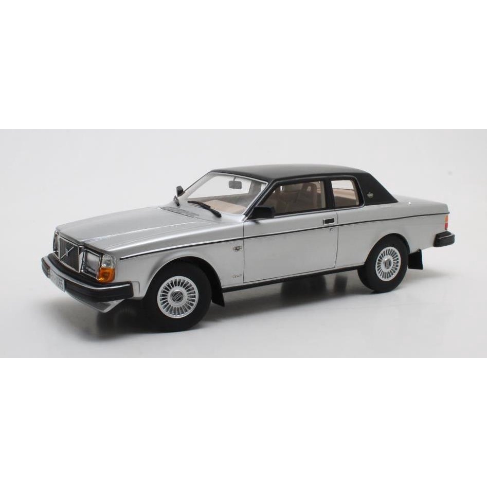 CULT 1:18 Volvo 262C 1981 沃爾沃銀色汽車玩具仿真模型