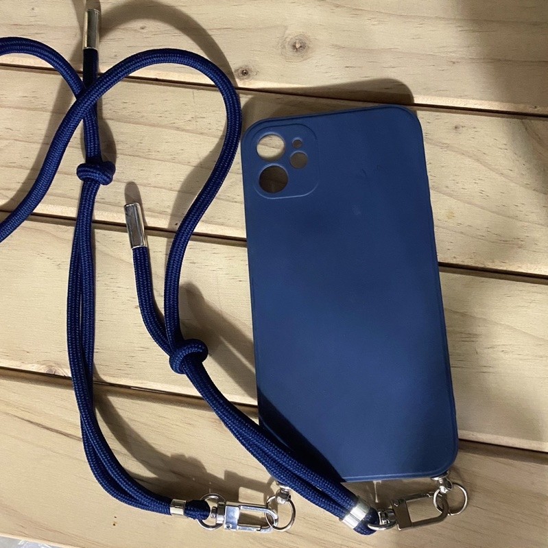 iPhone 11 深藍色手機殼+掛繩