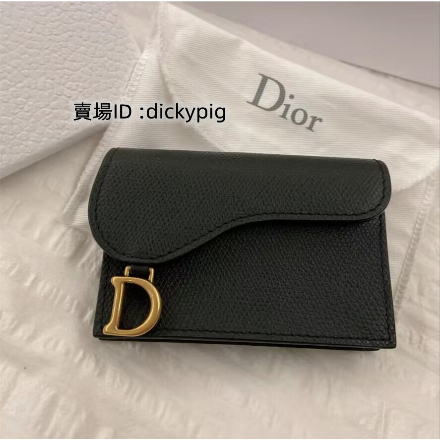 二手正品 DIOR 迪奧 黑色粒面牛皮革短夾 卡包 馬鞍翻蓋卡夾 按扣 金色CD S5611C迪奧翻蓋零錢包