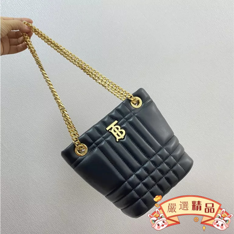 精品二手 BURBERRY（博柏利）Lola 蘿納包 TB標識羔羊皮鏈條包 水桶包 手提單肩斜挎包80502871