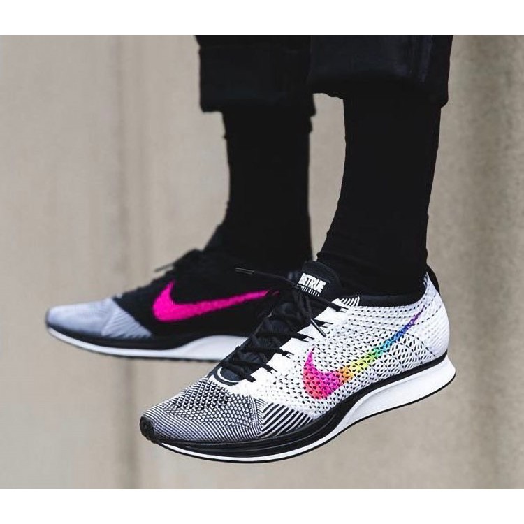 NIKE FLYKNIT RACER2.0 超輕量飛線透氣休閒運動慢跑鞋 陰陽「白黑漸層」902366-100