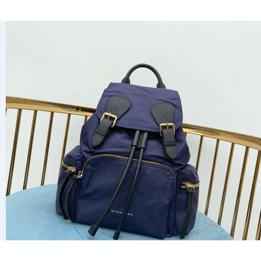 卓梵二手精品 Burberry Medium 中型後背包 The Rucksack 藍色中款 金釦 金鍊 金